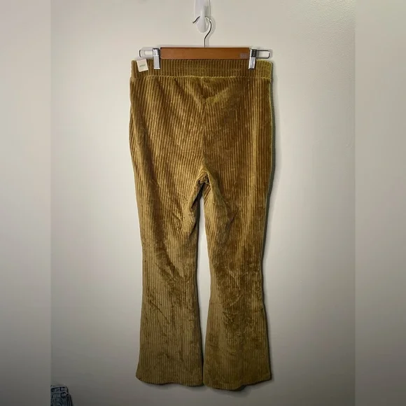 NWT Aerie Gold Velvet Velour Ribbed Hi-Rise Pull On Flare Pants Lounge - Picture 8 of 8